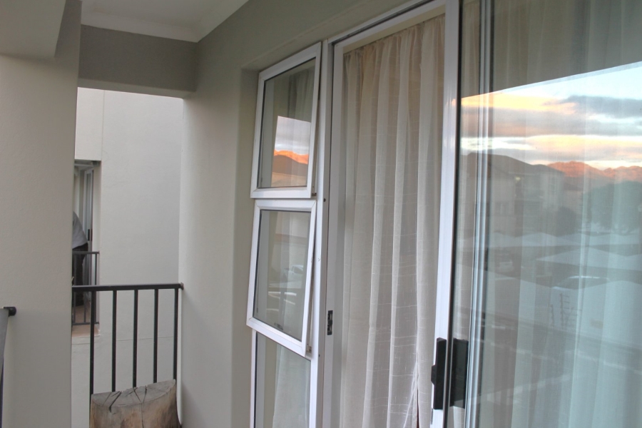 1 Bedroom Property for Sale in Gordons Bay Central Western Cape